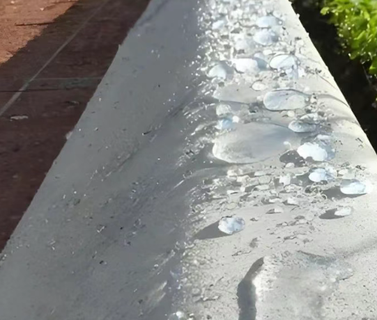 鼎城硅烷浸渍涂料在混凝土保护中的应用